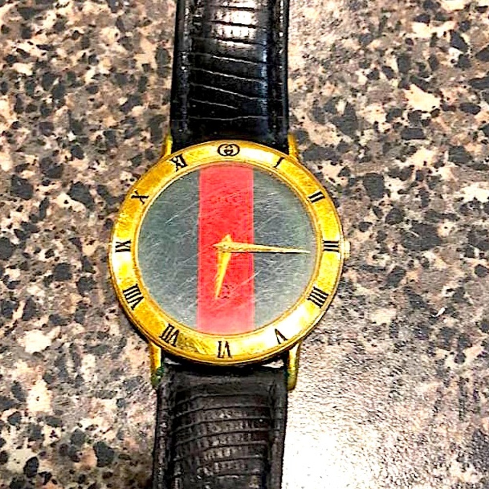 Gucci men’s vintage watch 3000m